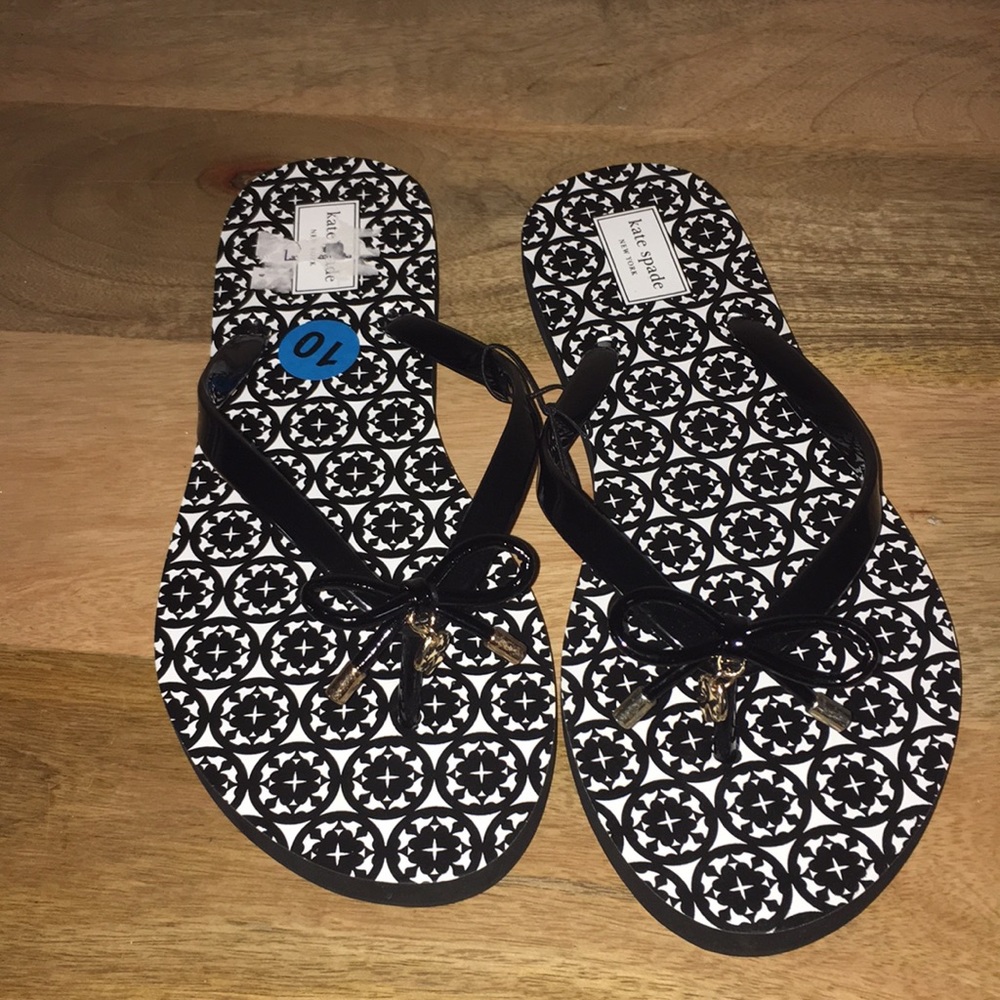 New with tags Kate spade flip flops